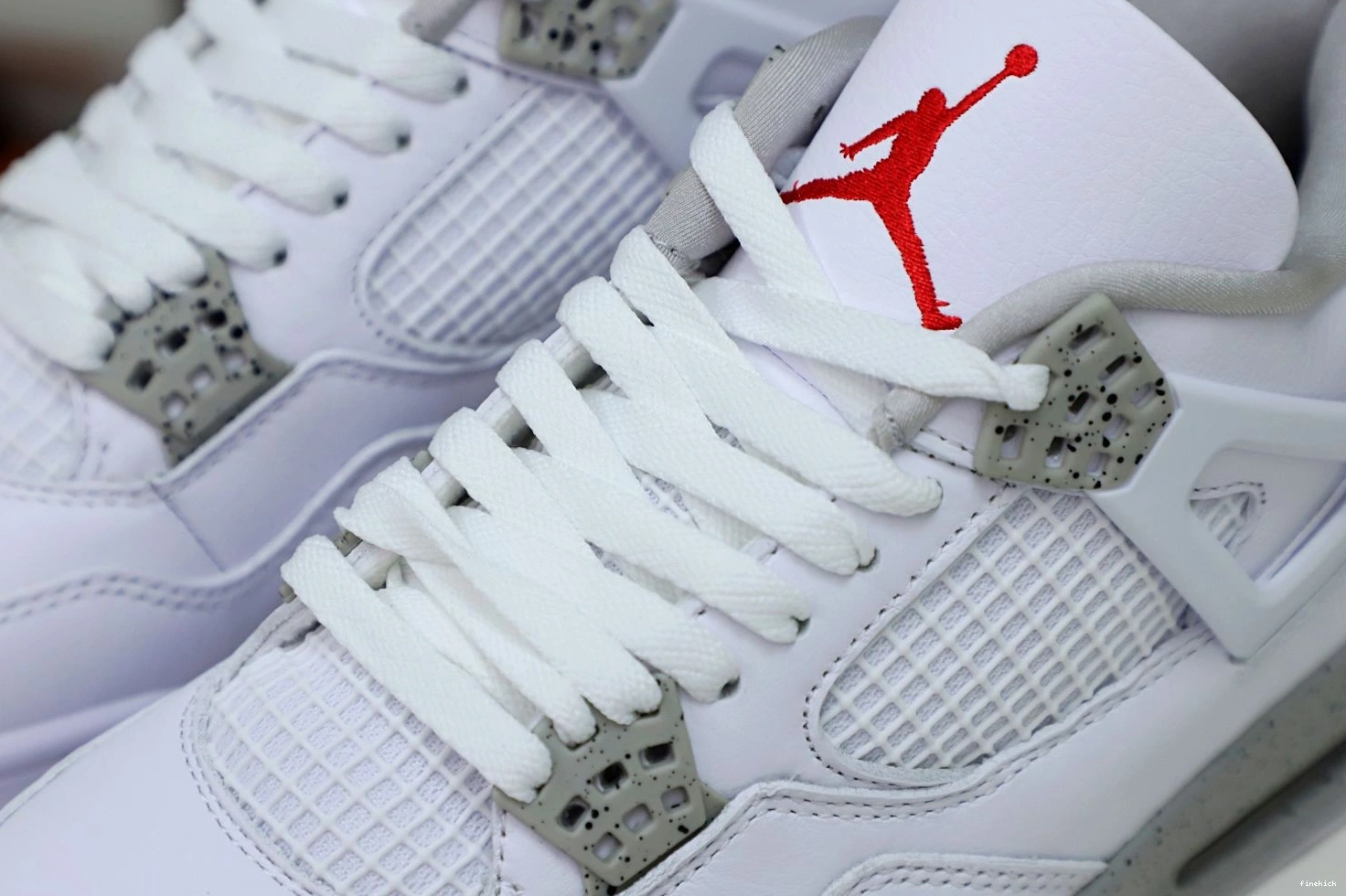 RETRO AIR 4 'WHITE JORDAN OREO' 0729